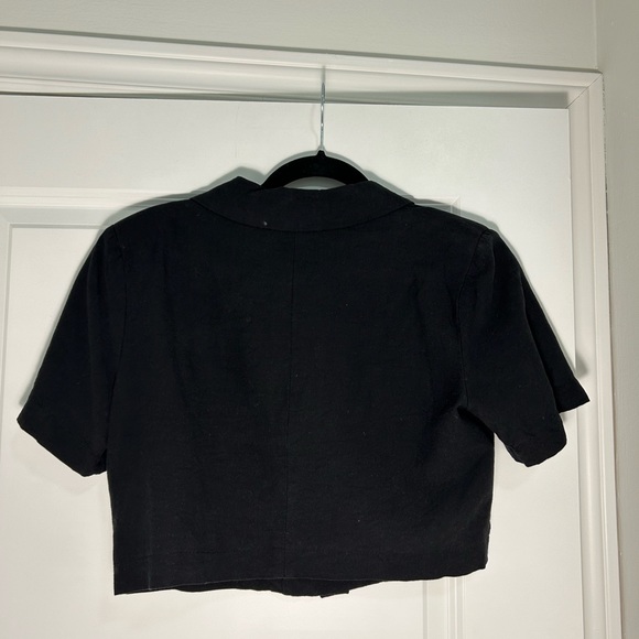 Cropped Short Sleeve Blazer - Picture 2 of 2